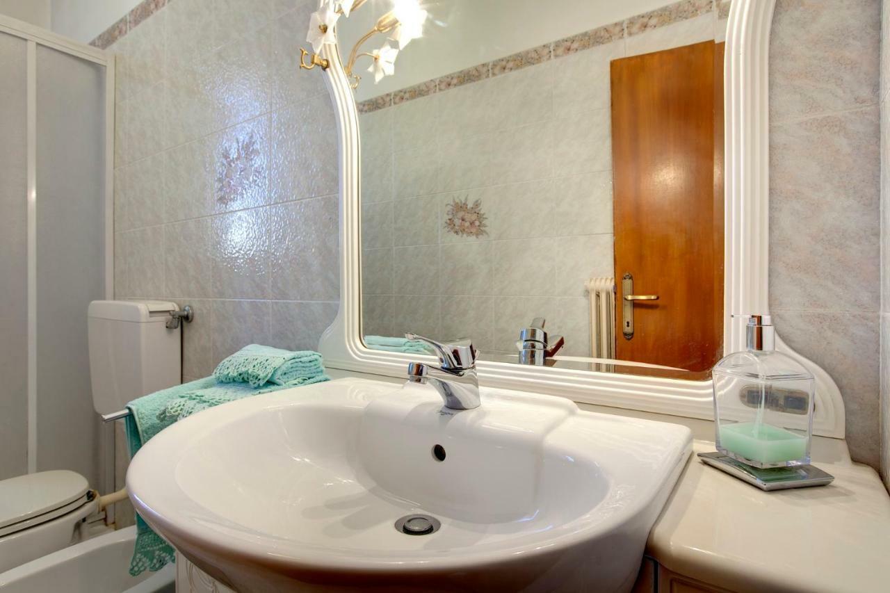 Appartamento Alfanihouse Florens Exteriör bild